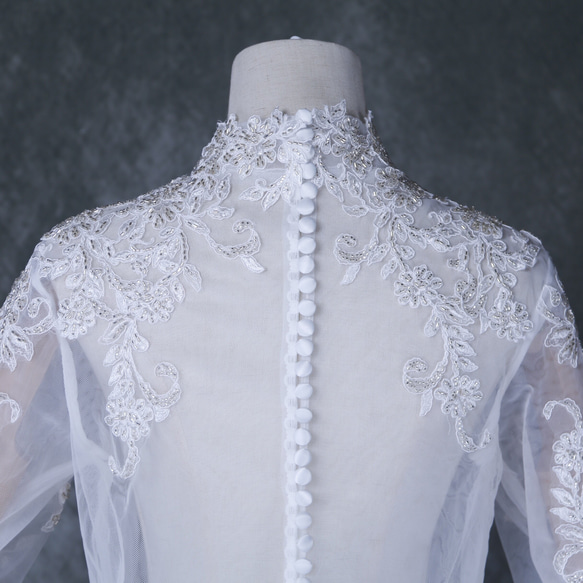 送料無料！ボレロ 花柄のモチーフ刺繍が美しく  くるみボタン  長袖    ブライダル ウェディングドレス 7枚目の画像