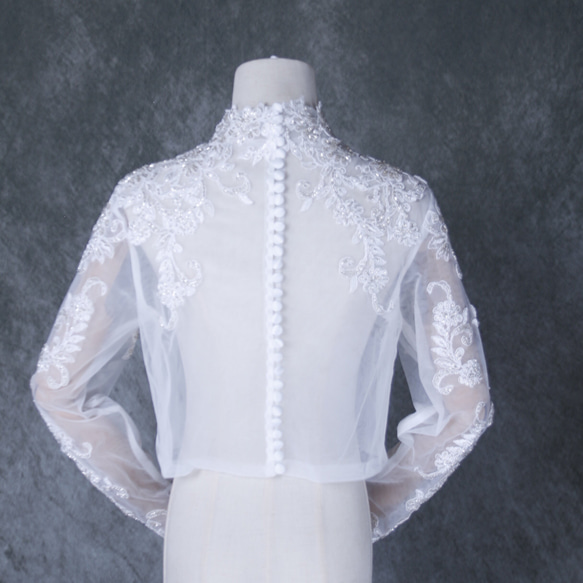 送料無料！ボレロ 花柄のモチーフ刺繍が美しく  くるみボタン  長袖    ブライダル ウェディングドレス 6枚目の画像