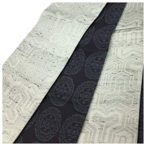 上質　正絹　紬　カーキｘ黒　両面違い　長尺400センチ 3枚目の画像