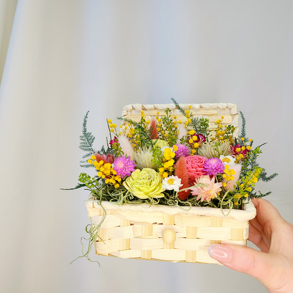 母の日ギフト推奨品　ときめく春をbamboo boxに 　ミモザとソーラーローズ　アレンジメント　ドライフラワー　 7枚目の画像