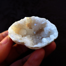 モロッコ産水晶ジオードb Moroccan crystal geode 5枚目の画像