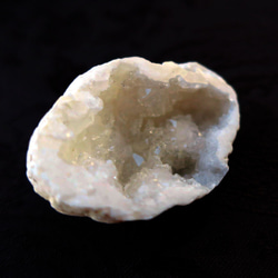 モロッコ産水晶ジオードb Moroccan crystal geode 2枚目の画像