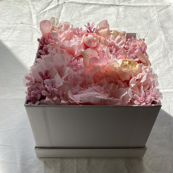 予約販売　母の日　アレンジMサイズ　テーブルコーデ　玄関周り　アートフラワー　誕生日　大人可愛い　ピンク 3枚目の画像