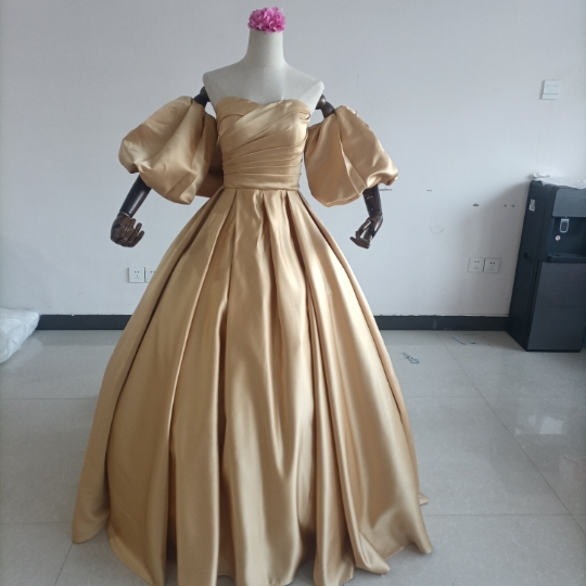 高品質！ゴールドイエローカラードレス Aライン ベアトップ 取り外し袖 豪華なバックリボン 花嫁/二次会