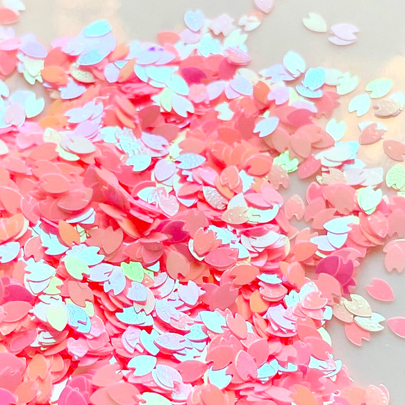 桜の花びらホログラムオーロラピンク、2g、300円 3枚目の画像