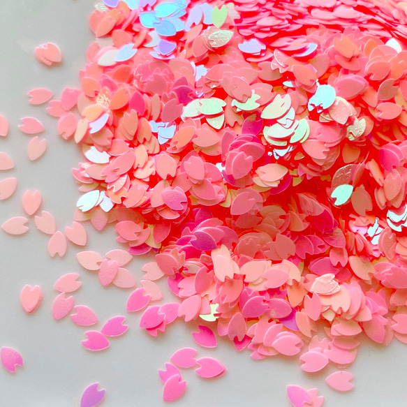 桜の花びらホログラムオーロラピンク、2g、300円 2枚目の画像