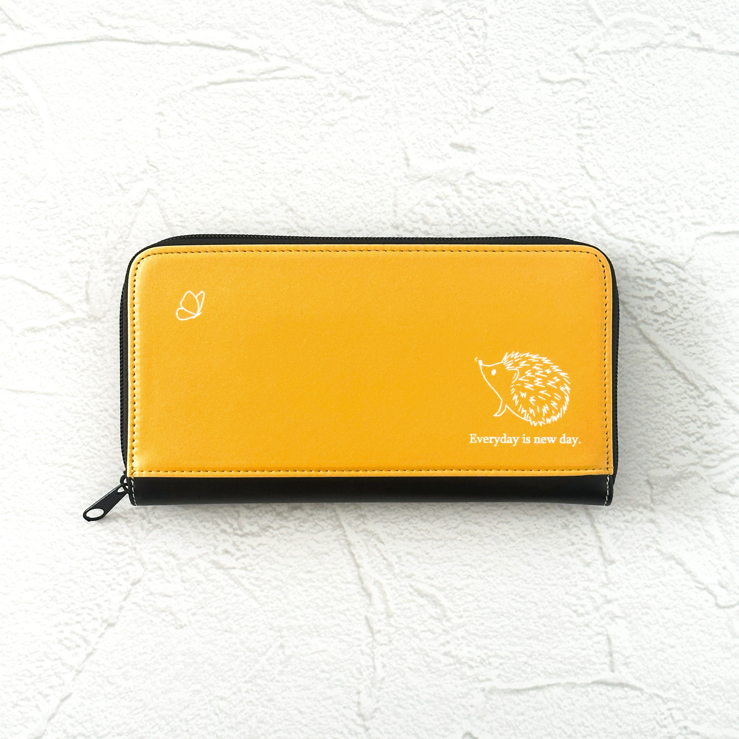 蝶々とはりねずみ長財布