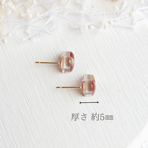 【#1575】レッド　ハート　ハンドメイドアクセサリー　ピアス　イヤリング SWAROVSKI ハート 赤 ツイスト 揺れる ハンドメイド レッド