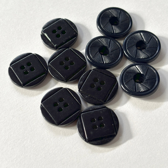 レトロ 円形 丸型 ボタン ブラック 黒 2つ穴 4つ穴 18mm 10個セット eh-047 2枚目の画像