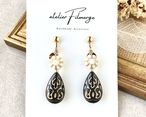 再販×10以上】ショップ人気no1♪漆黒ドロップビーズとチェコフラワーの