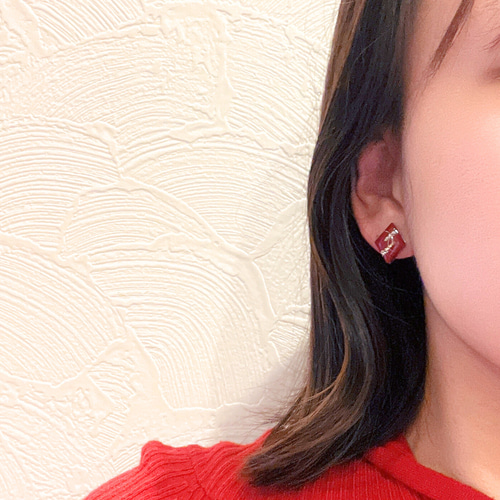 HERMES レザー フープピアス レッド HERMES レザー フープピアス レッド HERMES レザー フープピアス