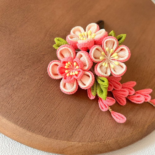七五三】梅の花3輪のパッチンピン ピンク つまみ細工 かんざし otowa