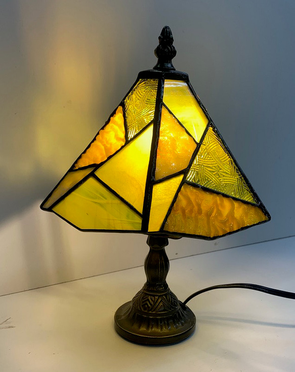 「色彩黄色のランプ」ステンドグラス　イエロー 5枚目の画像