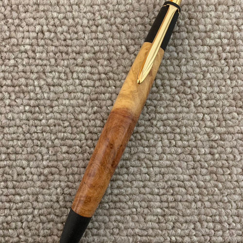 花梨瘤紅白 ボールペンorシャープペンシル 木軸 ペン・筆記用具 花梨瘤紅白 ボールペンorシャープペンシル 木軸 ペン・筆記用具