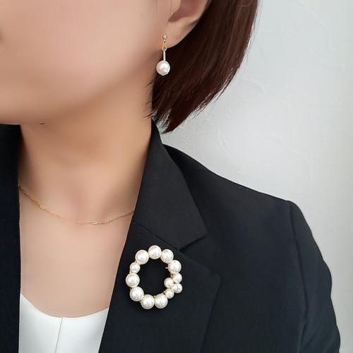 ワンポイントに◎】国産貝パール ブローチ 花 フォーマル オケージョン