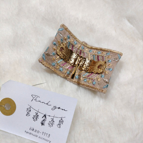 インド刺繍リボンのポニーフック ピンクベージュ ポニーフック