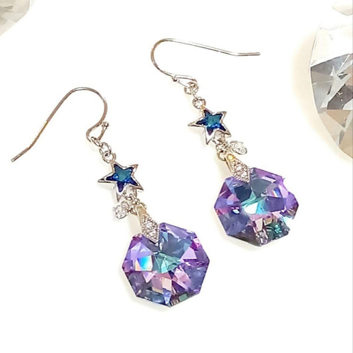 ◇虹色廃盤スワロフスキーヴィトラルライトと星のクリスタルピアス