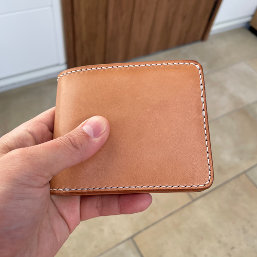 ハーフウォレット栃木レザー グレージング加工多脂革(生成り) 二つ折り