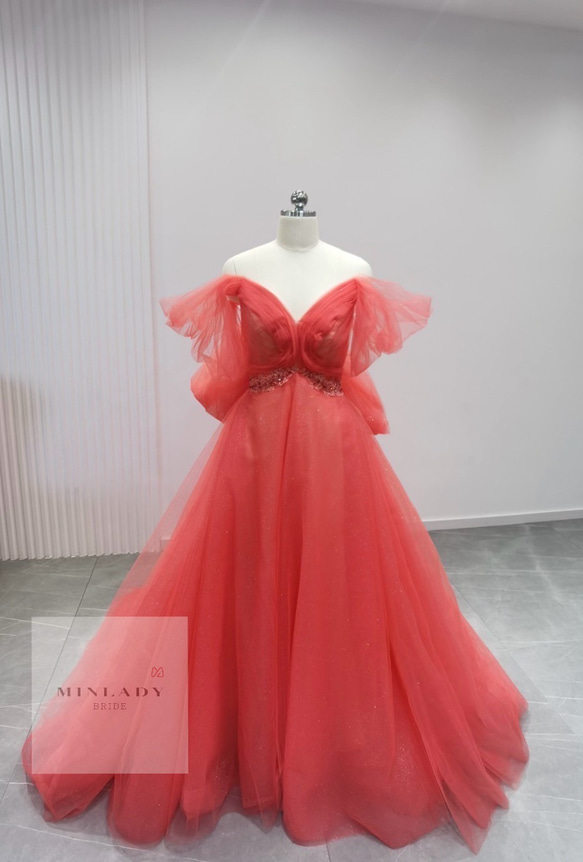 カラードレス　ウェディングドレス　バックリボン　チェリーレッド 1枚目の画像