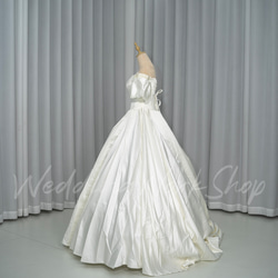 高級感あふれる花嫁、ウェディングドレス ストラップのサテン生地パフスリーブのオフショルダーG086 8枚目の画像
