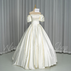 高級感あふれる花嫁、ウェディングドレス ストラップのサテン生地パフスリーブのオフショルダーG086 1枚目の画像
