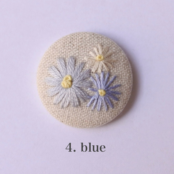 【手刺繍】春のお花畑　(中)／ベージュリネン 【ヘアゴム/ブローチ】 5枚目の画像