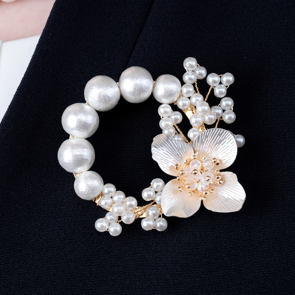 プレシャスゴールドフラワーと小枝パールのブローチ　卒業式 入学式　フォーマル　パール 6枚目の画像