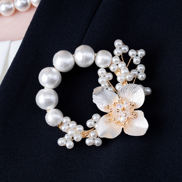 プレシャスゴールドフラワーと小枝パールのブローチ　卒業式 入学式　フォーマル　パール 9枚目の画像