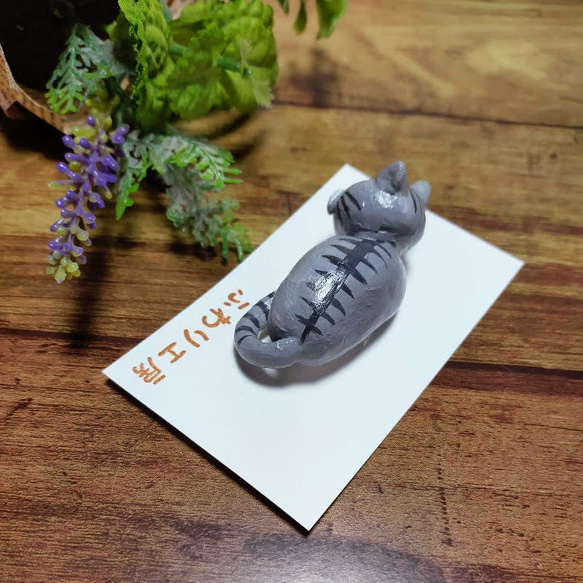 サバトラ猫　置物　石塑粘土　猫　ネコ　ねこ　ミニ置物　ミニオブジェ　オブジェ 2枚目の画像
