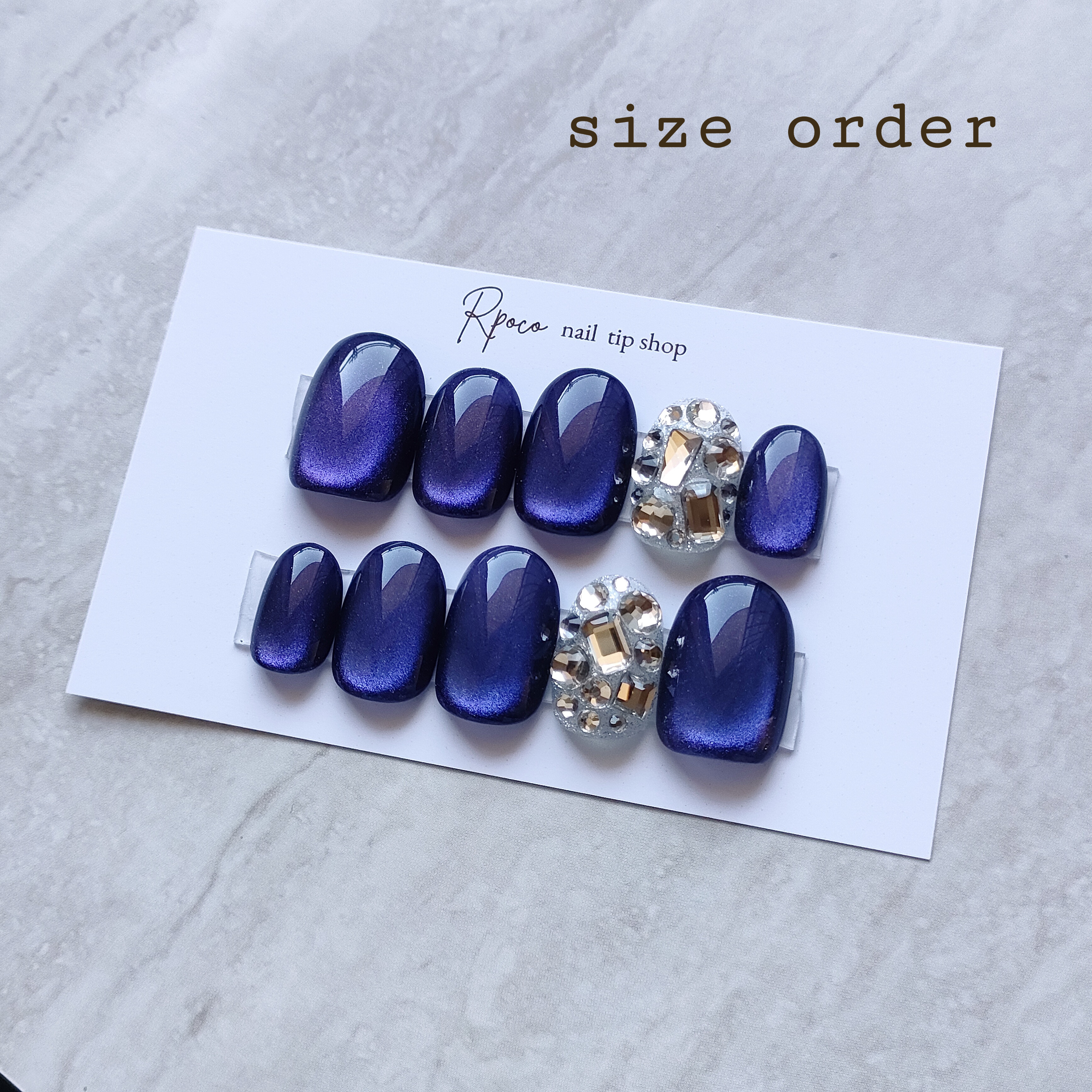 くすみブルーマグネット シェル埋めつくしニュアンスネイル 夏 韓国 塗りかけ 白 くすみブルーマグネットシェル埋めつくしニュアンスネイル ラメ