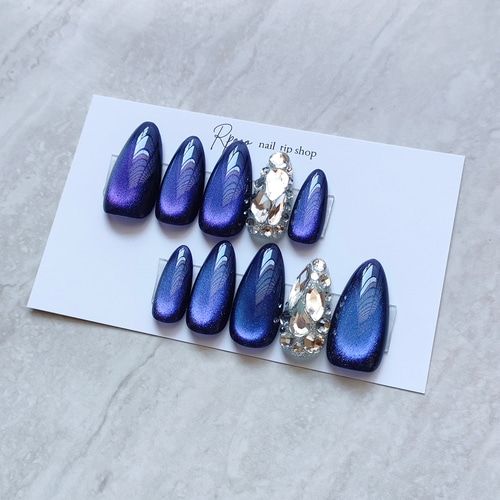 くすみブルーマグネット シェル埋めつくしニュアンスネイル 夏 韓国 塗りかけ 白 くすみブルーマグネット シェル埋めつくしニュアンスネイル 夏