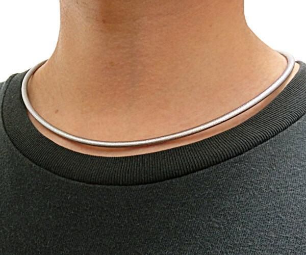 肩こりに効く磁気ネックレス・厚生労働省の認可品{シルバーカラー｝（ULTRANeo)ウルトラネオ：フリーサイズ