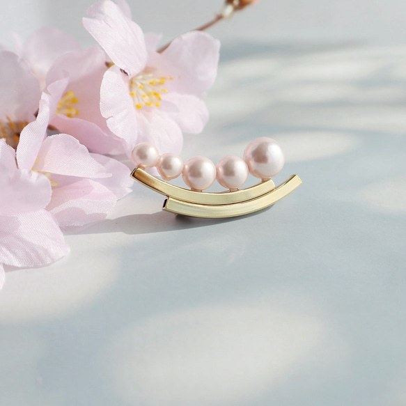 &lt;春季禮服&gt; 金 x 櫻花珍珠曲線胸針 第11張的照片