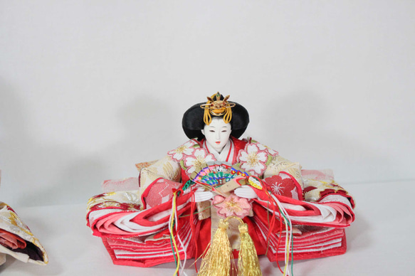 ●ひな人形●　一品物　手のひらサイズの桜刺繍お雛様。ご自身でアレンジ！！ 3枚目の画像