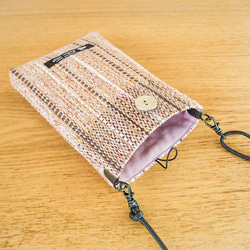 春色ツイード調手織り布のスマホポシェット（ピンク） 3枚目の画像