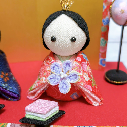 ひな人形
　7段飾り 雛人形（ひな人形）「mimoza」｜鈴木晃隆 五人飾り｜コンパクトな木目
