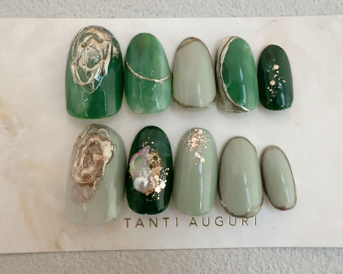 お急ぎ便B♥ ネイルチップ 量産型 現品 韓国 ちゅるん オーダー 緑ネイル 白 お急ぎ便B♥ ネイルチップ 量産型 現品 韓国 ちゅるん オーダー 緑