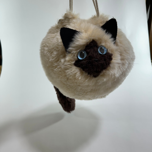 ぬいぐるみみたいな 香箱座りのシャム猫さん巾着バッグ トート ミニ
