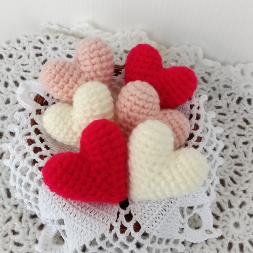 ハートの編みぐるみ＊赤・ピンク・白＊6個セット！ あみぐるみ