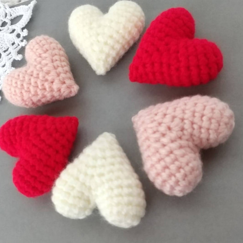 ハートの編みぐるみ＊赤・ピンク・白＊6個セット！ あみぐるみ nakamo