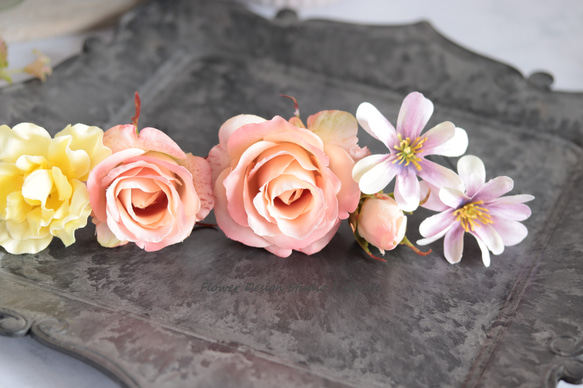 ピーチカラーの薔薇と黄薔薇のヘッドドレス　ウェディング　結婚式　成人式　袴　髪飾り　ピーチ　イエロー　オレンジ 7枚目の画像