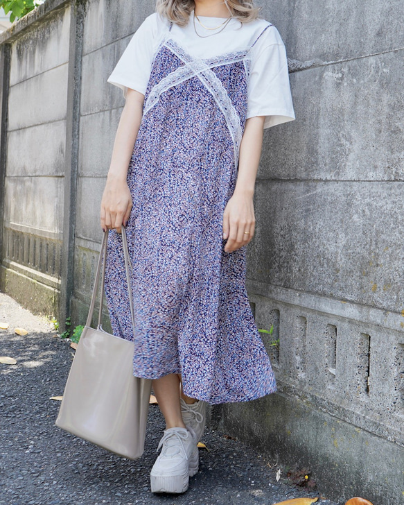 Flower Cami-onepiece & T-shirts 2P SET ロング丈ワンピース ブルー 青 ガーリー 4枚目の画像