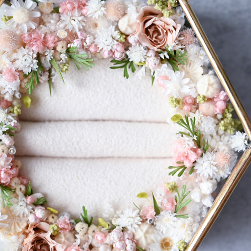 ナチュラルなお花のリングピロー｜ピンク ドライフラワー プリザーブド