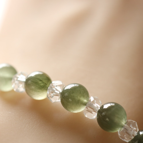 ☆スーパープレミアムブレス：グリーンラビットヘアー：6.8ミリ＆水晶