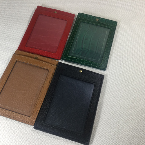 障害者手帳ケース　カラータイプ　革飾り　翼の金具付き 障害者手帳ケース カラータイプ 革飾り 翼の金具付き 障害者手帳の