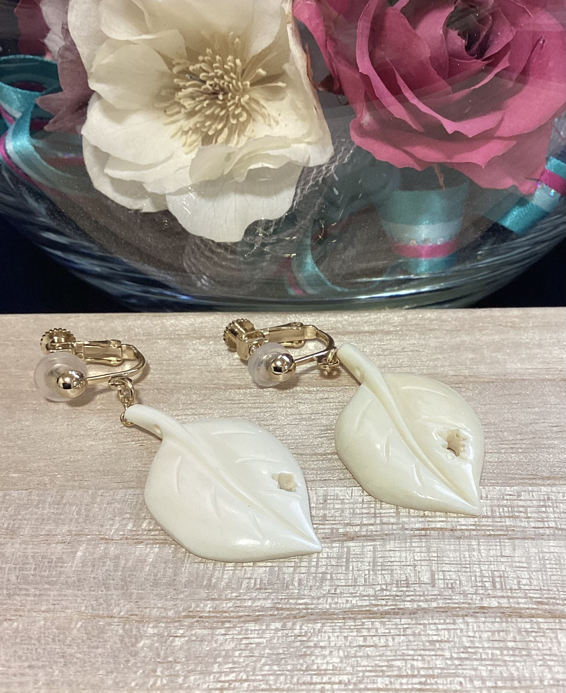 ☆本象牙イヤリング（リーフ）※AK-4