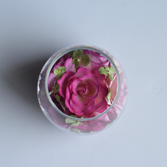 【完全一点モノ】「Phemina」フェミナ小さな薔薇と紫陽花のドライフラワーアレンジ　ガラスドームアレンジ 9枚目の画像