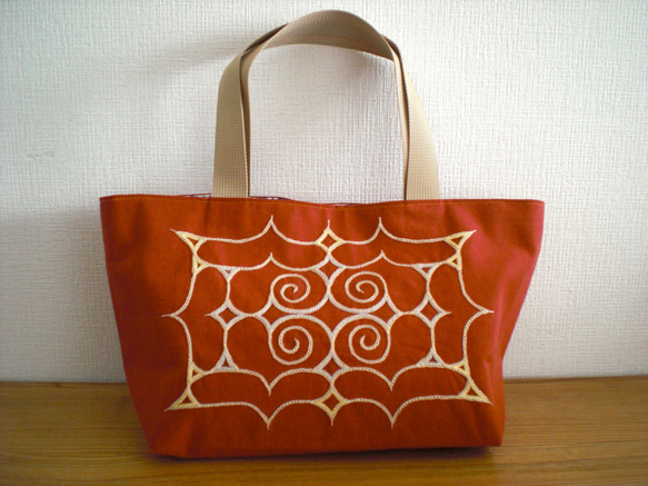 アイヌ文様刺繍】トートバッグ・小型 レンガ色② トートバッグ