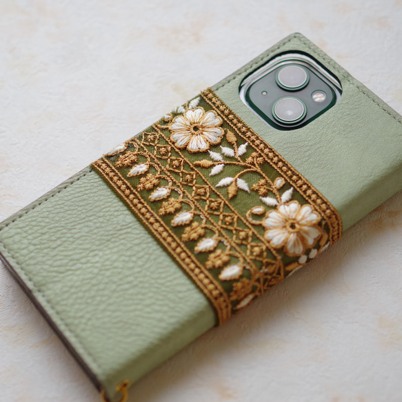 インド刺繍リボン✴︎Purple or Green 多機種対応✳︎iPhone15 Xperia✳︎手帳型スマホケース 13枚目の画像