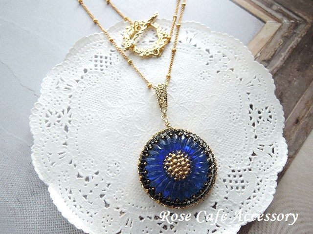 （442）２WAYペンダント素敵なチェコガラスボタンフラワーシリーズネックレス。・。・(^^♪
